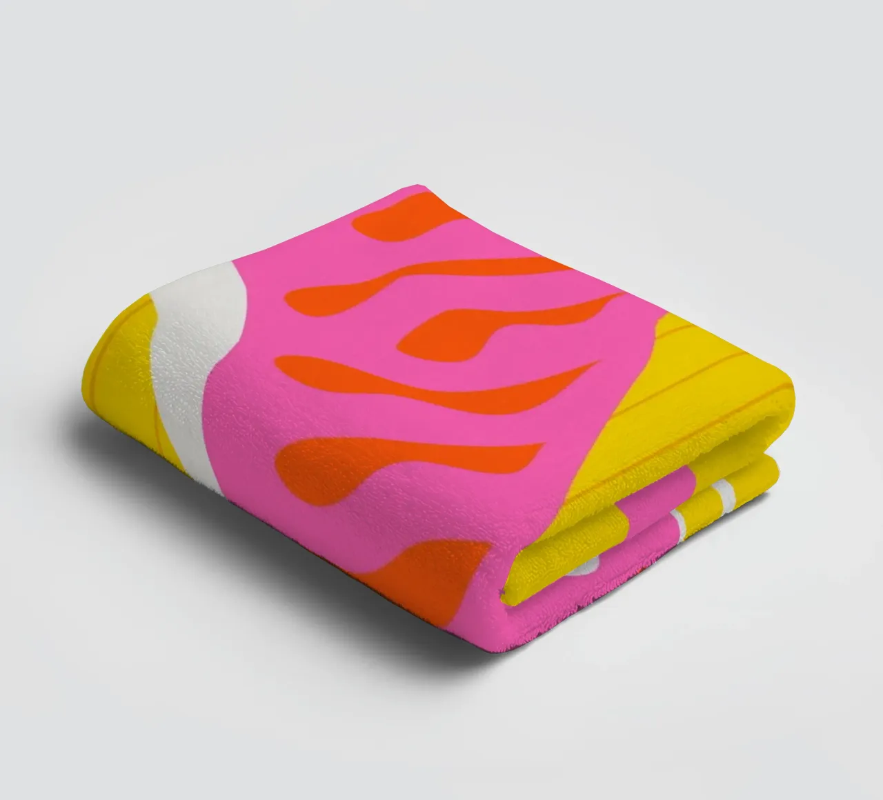 Snoozing Whiskers towel by Kintsugi99
