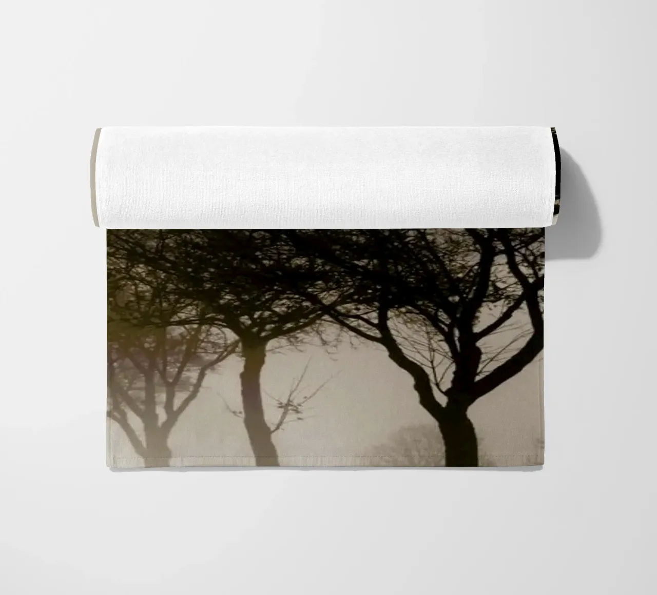 Brown Trees telo mare da Monika Strigel