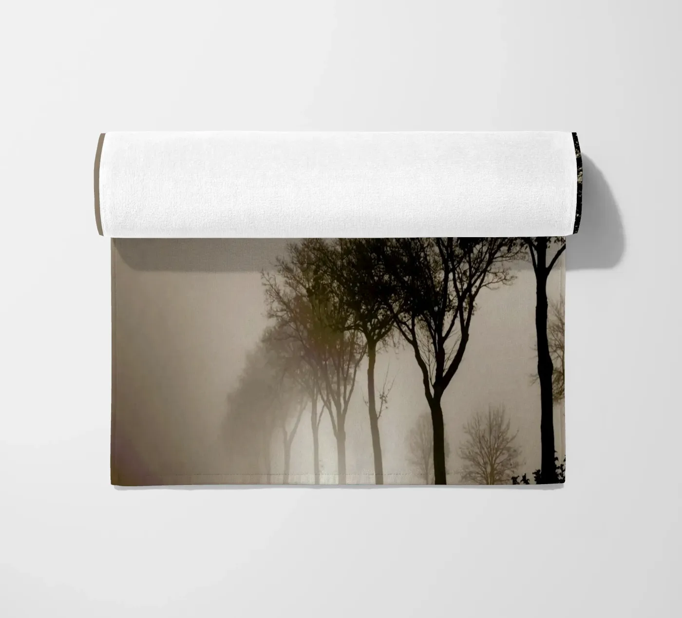 Brown Trees strandhanddoek van Monika Strigel