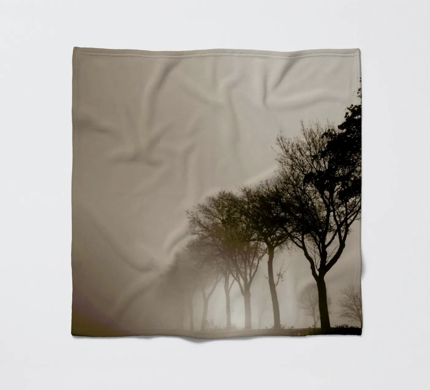 Brown Trees Fleecedecke von Monika Strigel
