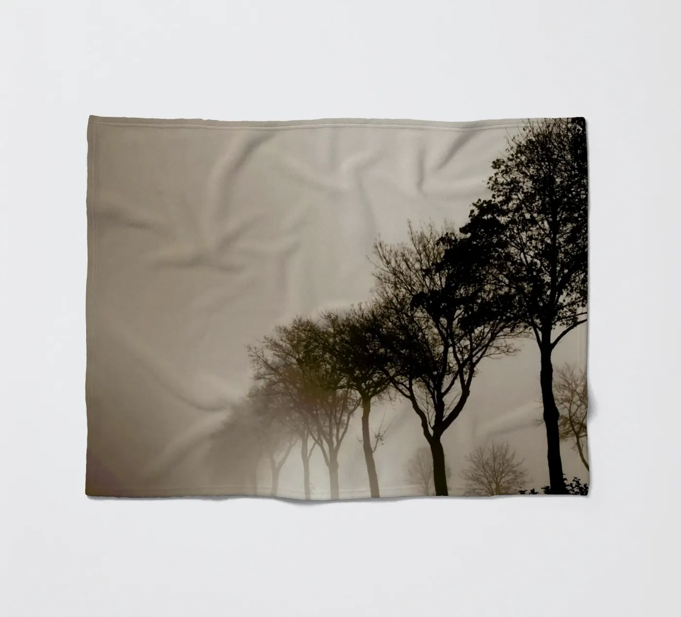 Brown Trees Fleecedecke von Monika Strigel