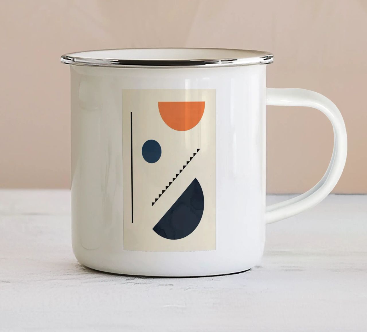 semicerchio tazza in smalto da Dale Edward YoungJr