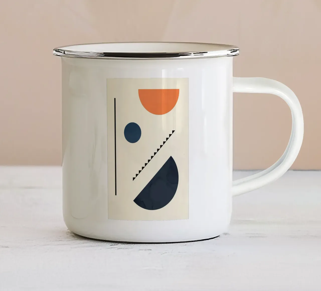 semicerchio tazza in smalto da Dale Edward YoungJr