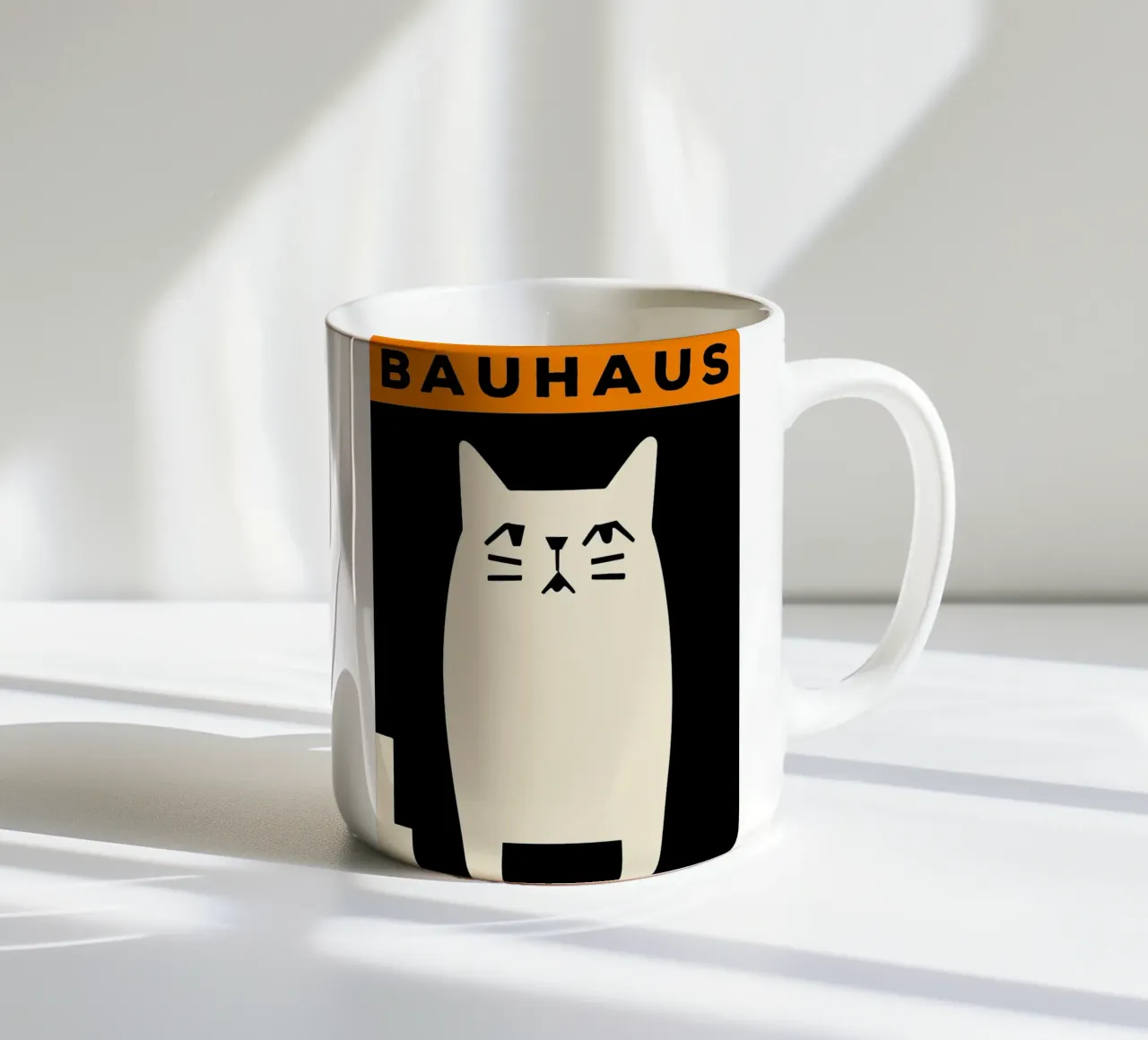 gatto in grassetto tazza in ceramica da Purrfect Whiskers Art