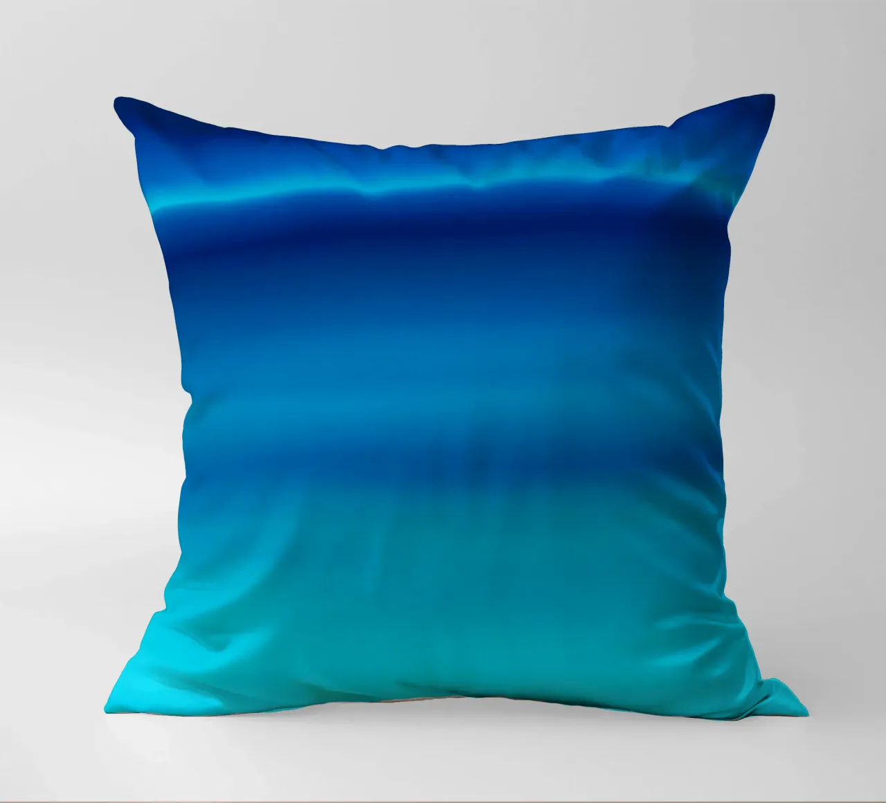Gradiente oceano blu con onde delicate cuscino da PhotoVibe Decor