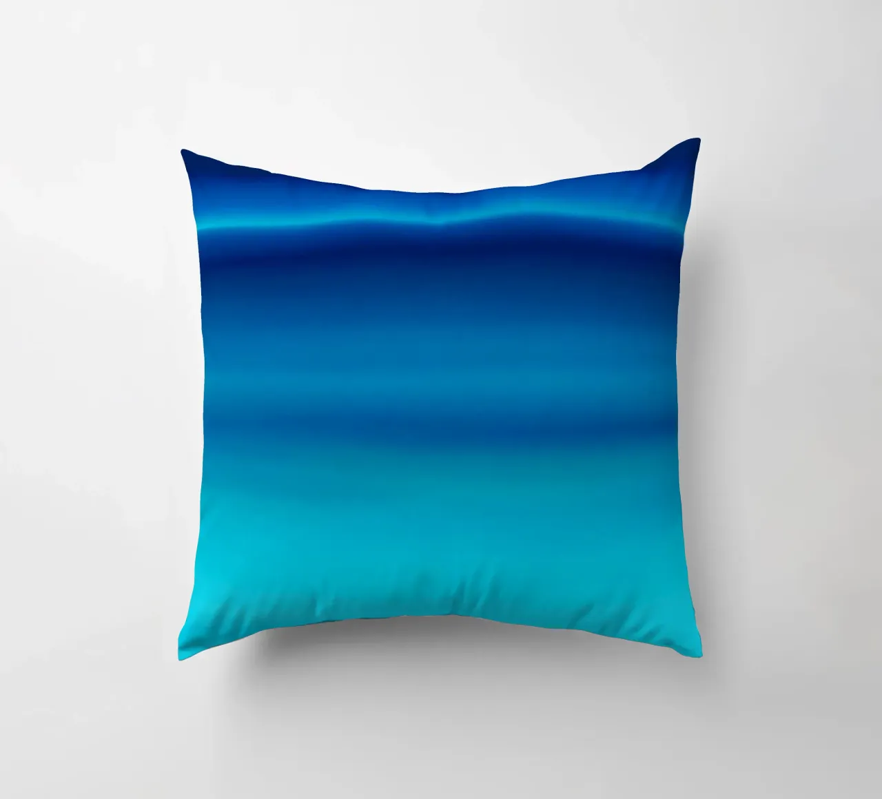 Gradiente oceano blu con onde delicate cuscino da PhotoVibe Decor