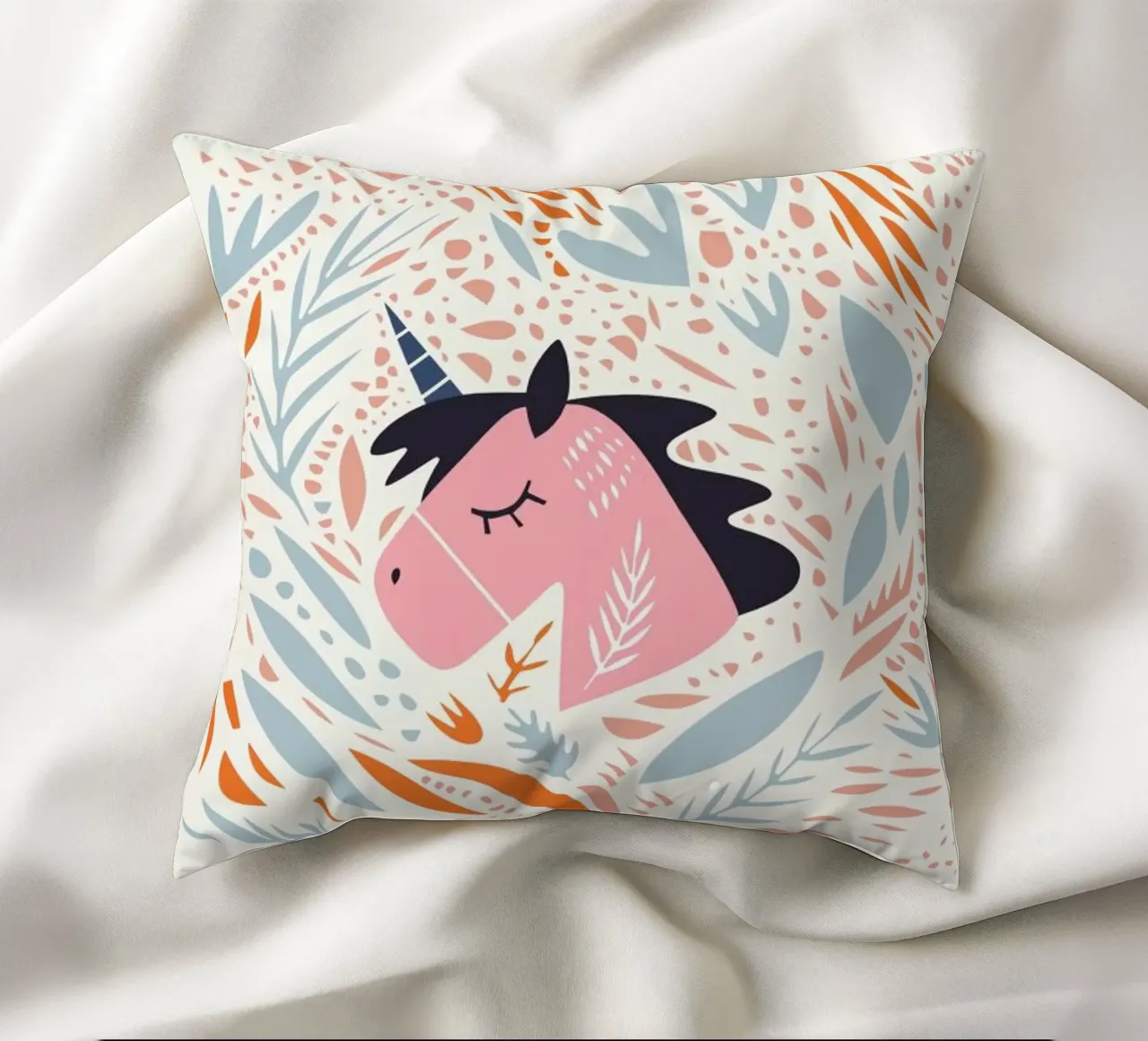 Unicorn in Nature cuscino da Little Flourishes