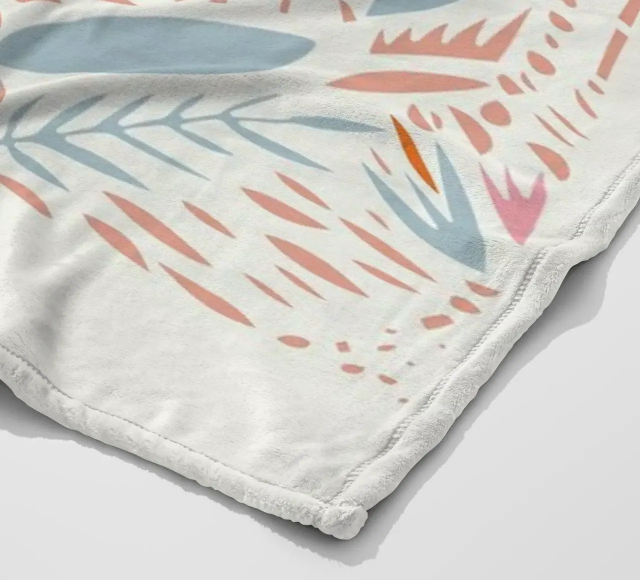 Unicorn in Nature coperta in pile da Little Flourishes