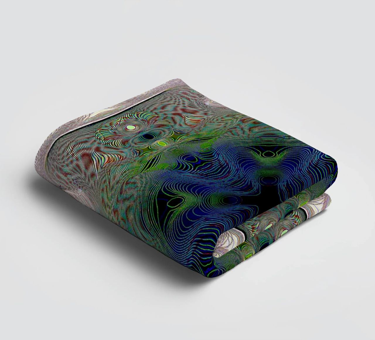 Kruis in blauw met een groene rand op een witte achtergrond badhanddoek van Gürsel Yesil Digital Art
