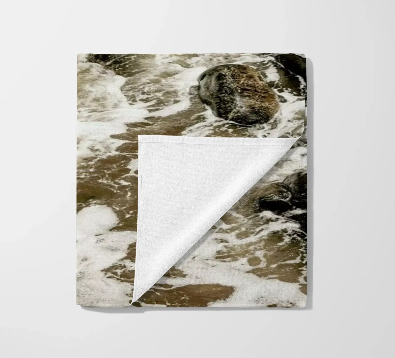 Cola Tide telo mare da Shot By Clint