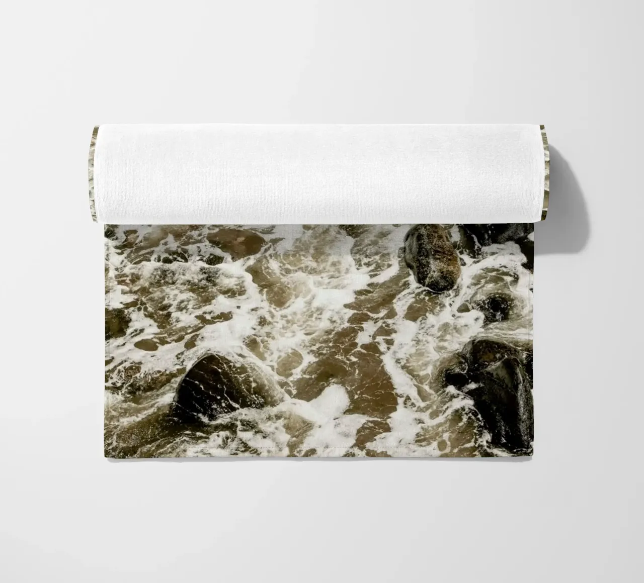 Cola Tide telo mare da Shot By Clint