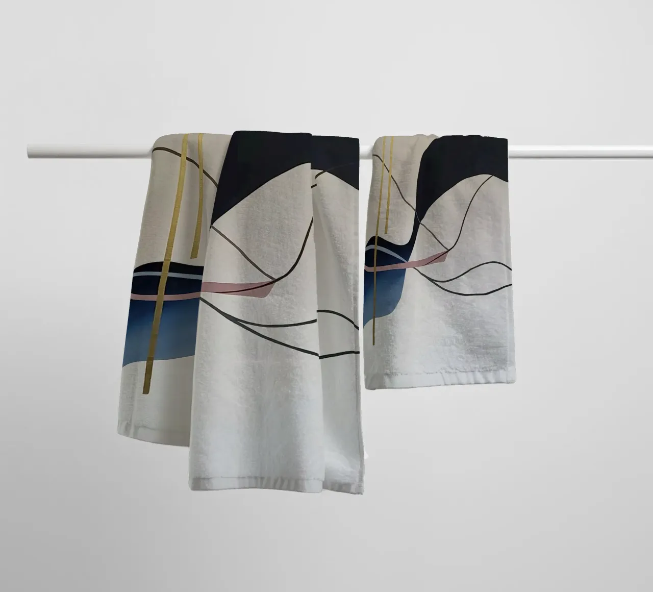 Abstract Flow with Gold and Pink Lines Handtuch von Artbyvo