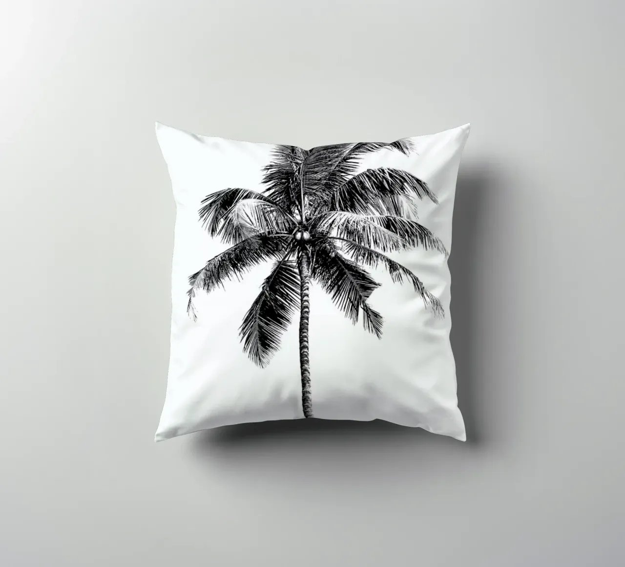 Palm Tree By The Beach 2 cuscino da Victoria Frost