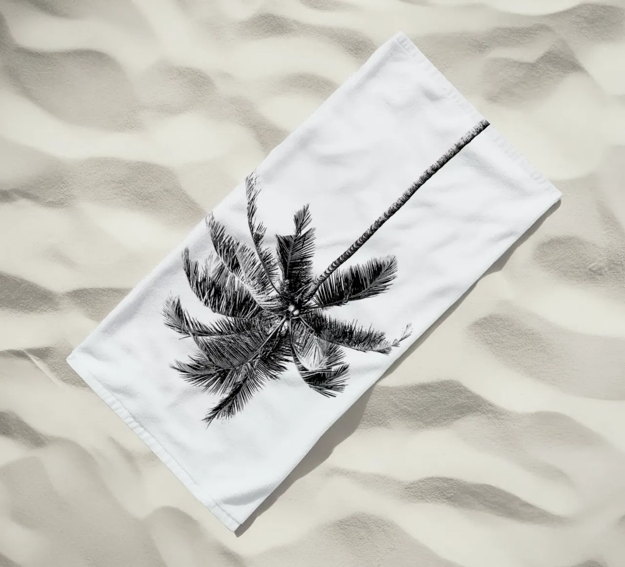 Palm Tree By The Beach 2 telo mare da Victoria Frost