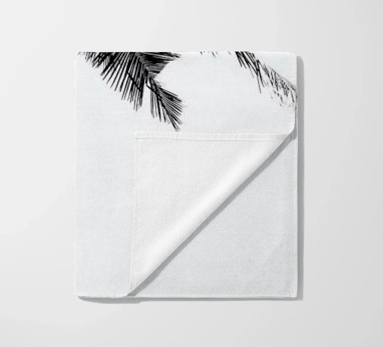 Palm Tree By The Beach 2 telo mare da Victoria Frost