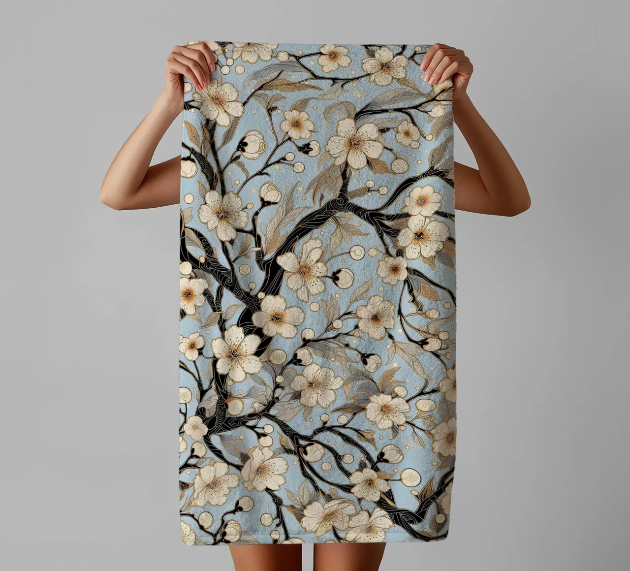 Rami di ciliegio in fiore asciugamano da bagno da Art-Nouveau-Dsg