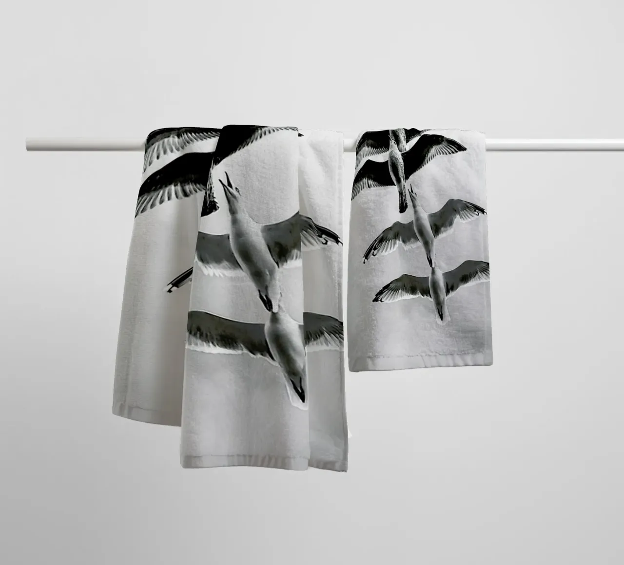 Soaring Seagulls asciugamano da bagno da Babett Schultze