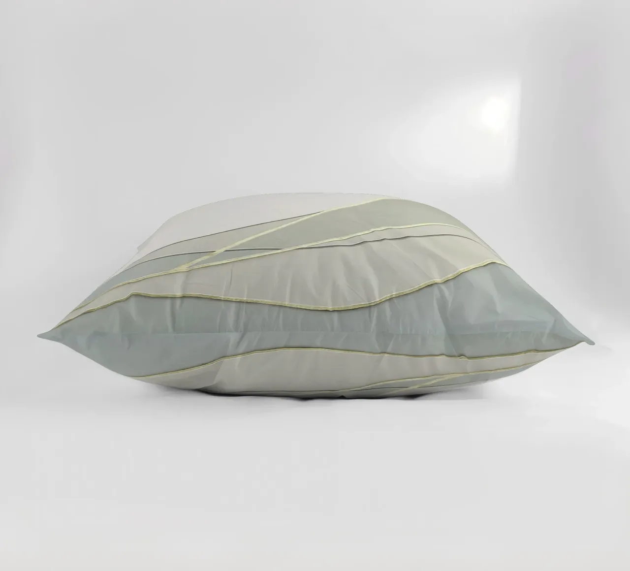 Courbes abstraites douces avec lignes dorées coussin de Artbyvo