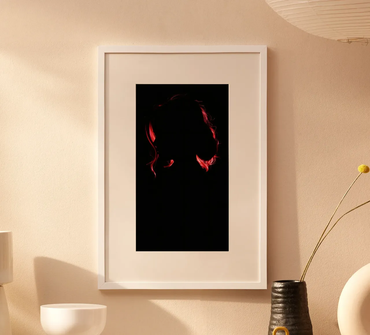 una sagoma di donna dai capelli rossi luce oscurità poster da DesignDoodle