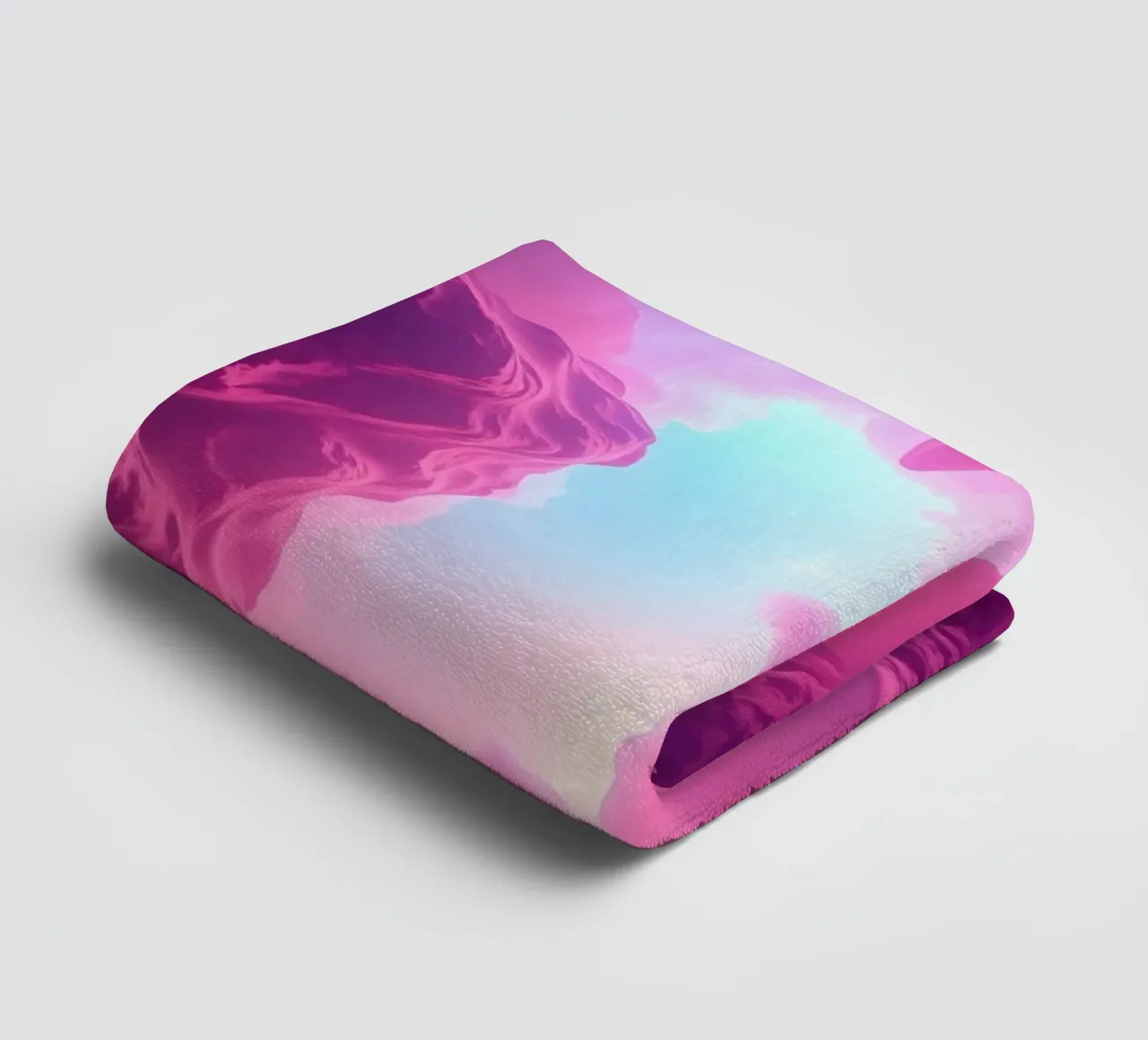 een rustgevend abstract behangontwerp in roze en blauw badhanddoek van DesignDoodle