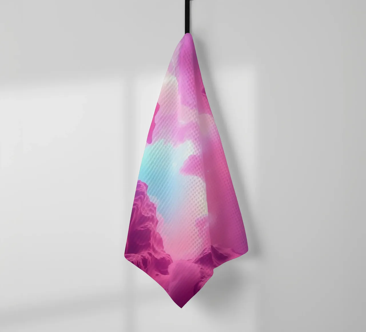 een rustgevend abstract behangontwerp in roze en blauw theedoek van DesignDoodle