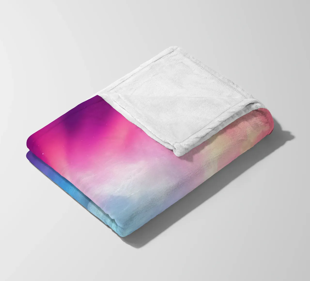 Sfondo dinamico caratterizzato da colori e riflessi vivaci coperta in pile da DesignDoodle