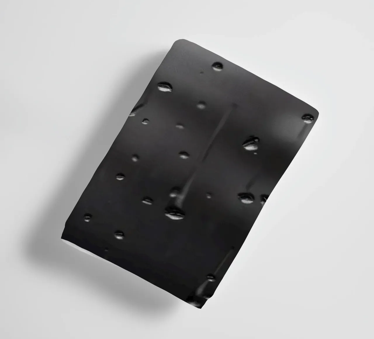 Regendruppels op het raam creëren een rustgevend effect badhanddoek van DesignDoodle