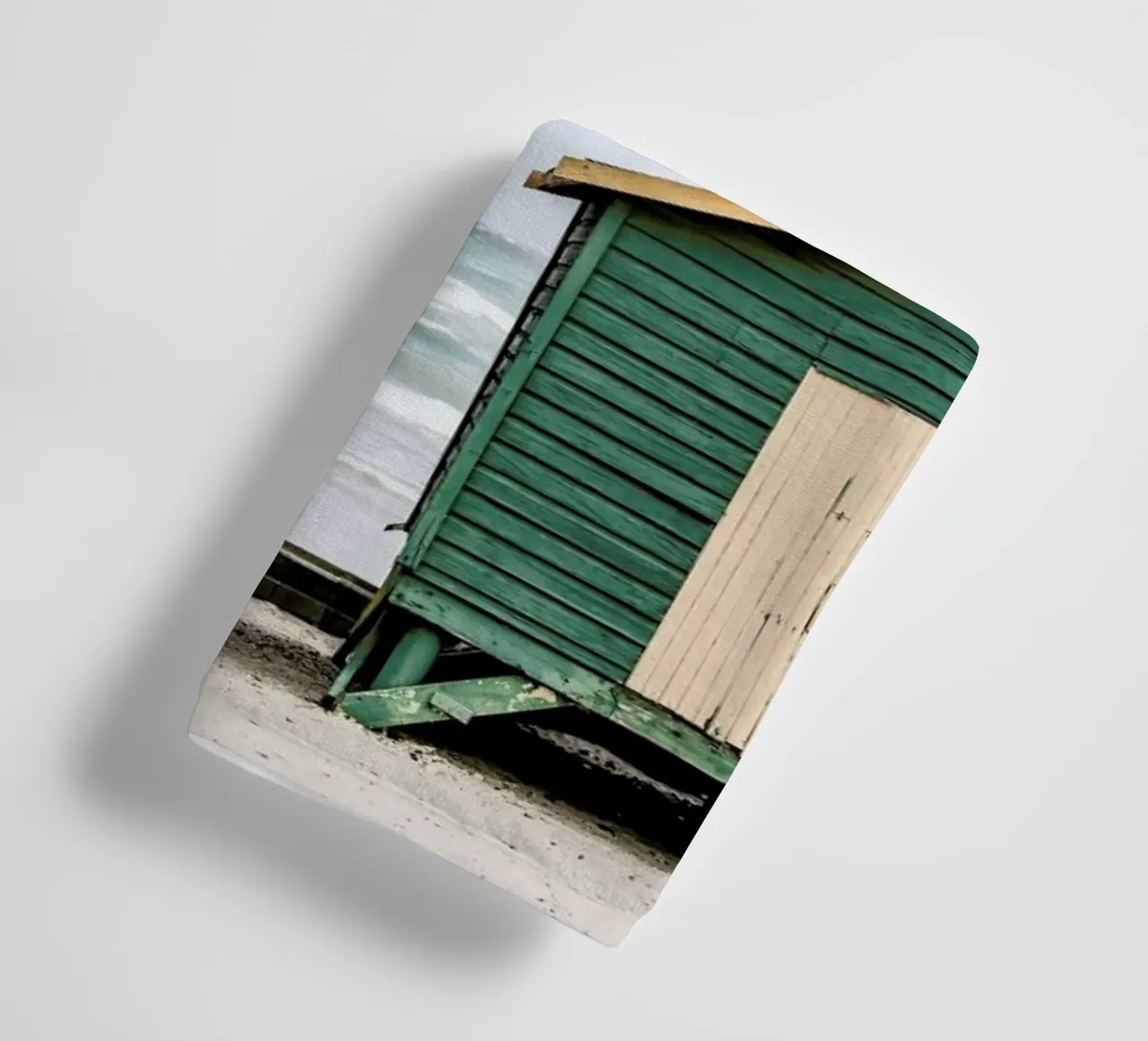 Blue & Green Hut asciugamano da bagno da Shot By Clint