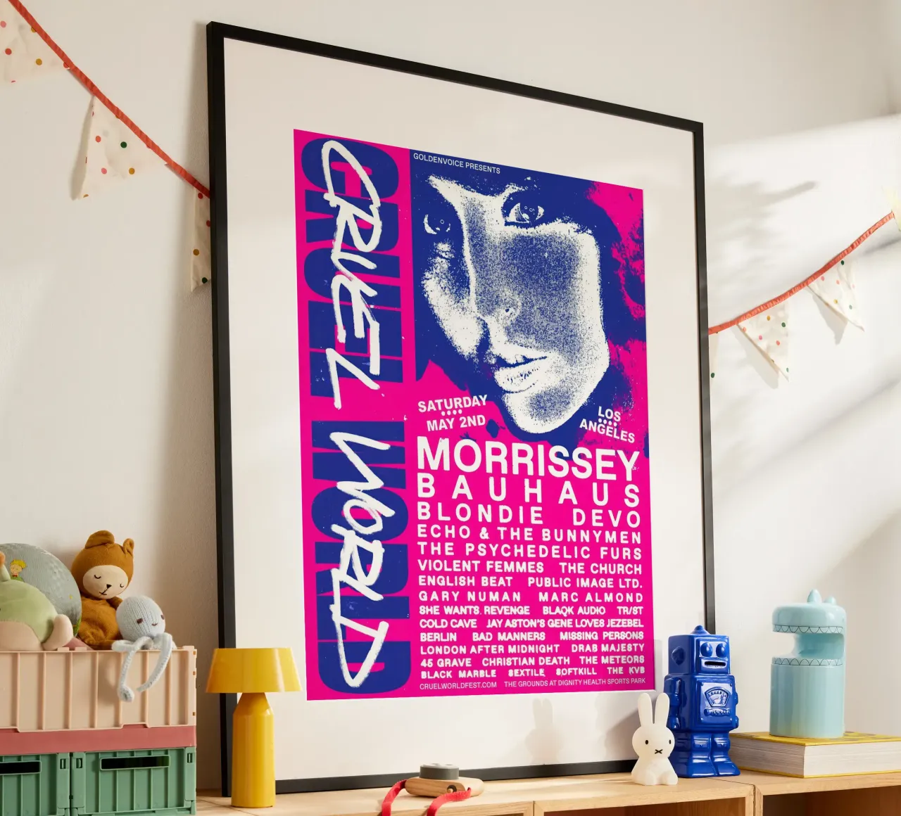 Festival del mondo crudele poster con telaio in plastica da Band Merch