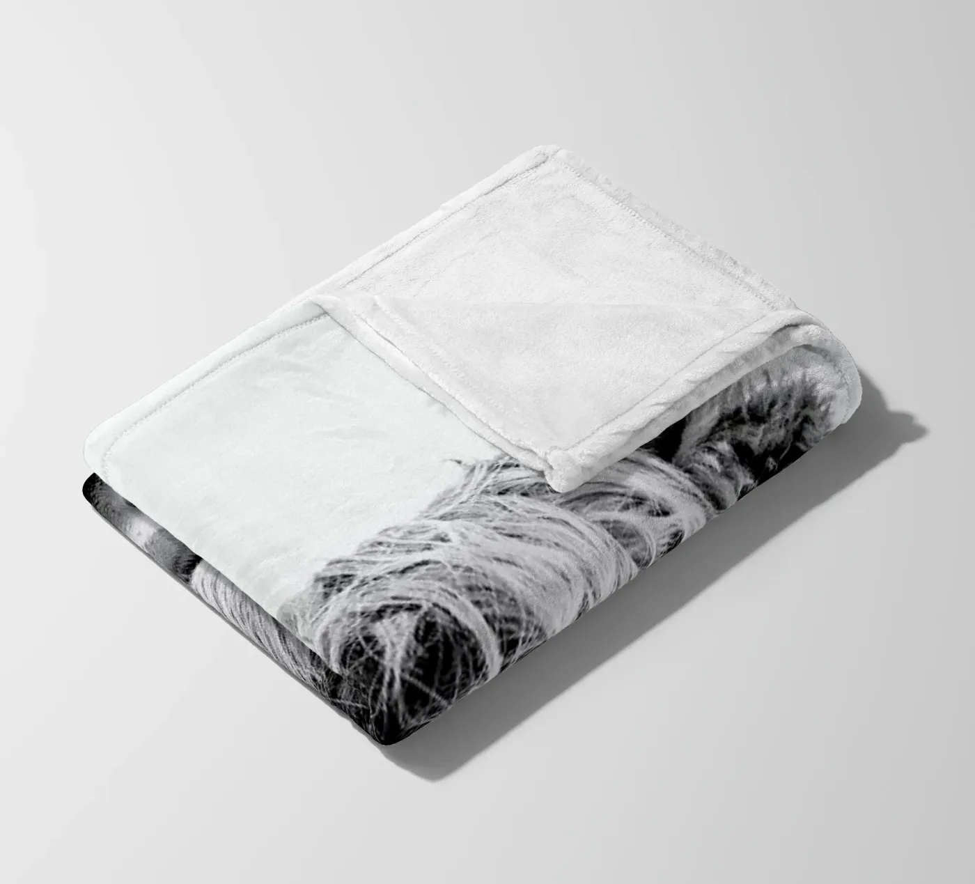 Beneath Raised Brows fleecedeken van Natural Kingdom