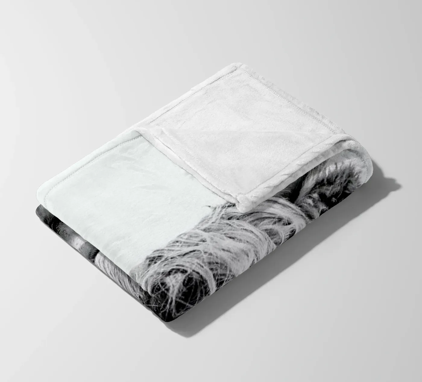 Beneath Raised Brows fleecedeken van Natural Kingdom