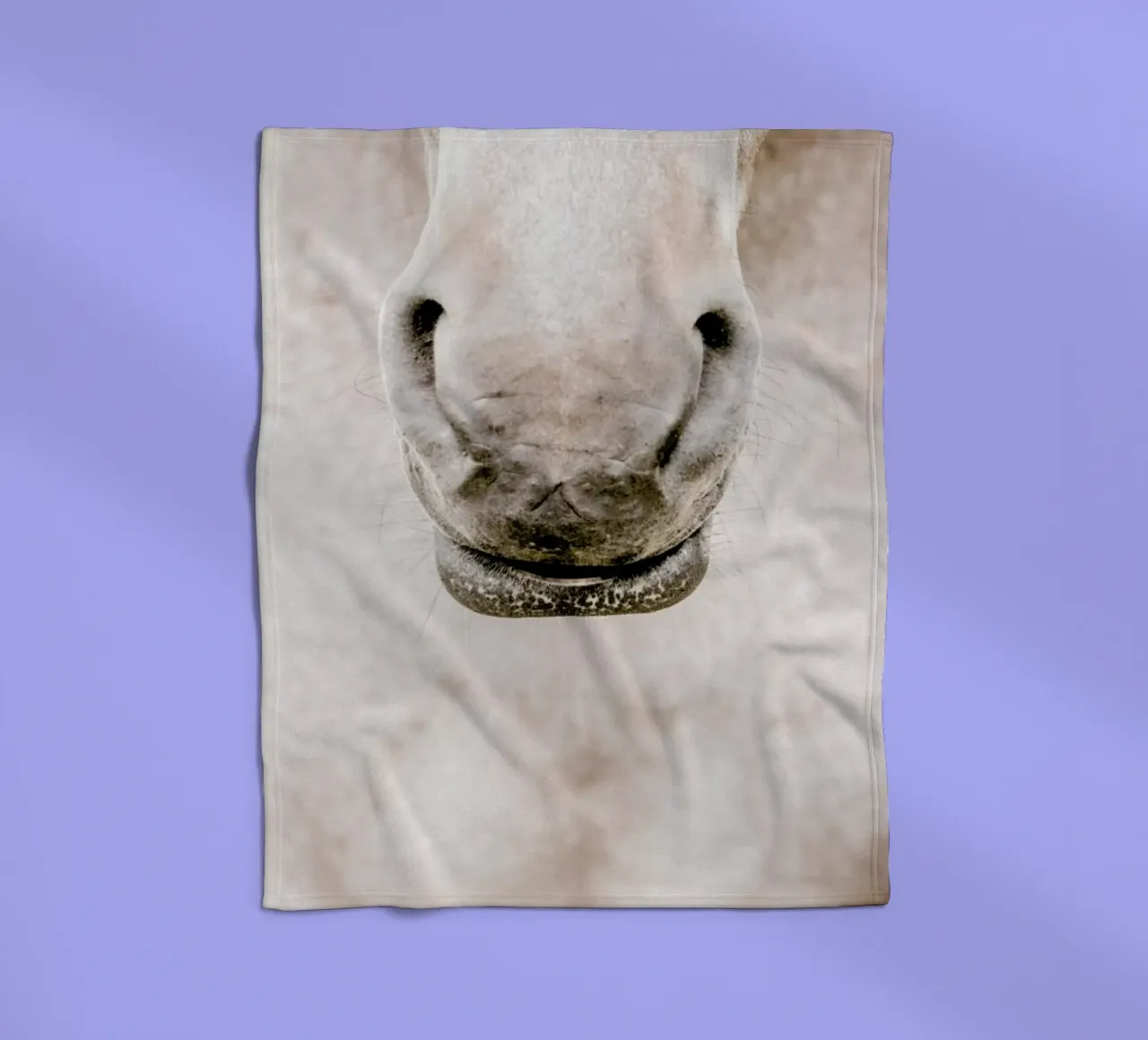 On The Nose coperta in pile da Victoria Frost