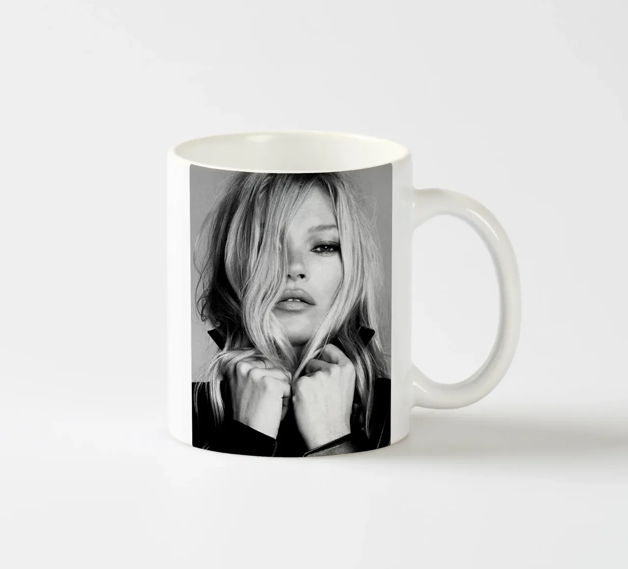 Ragazza alla moda tazza in ceramica da Alex happy shop