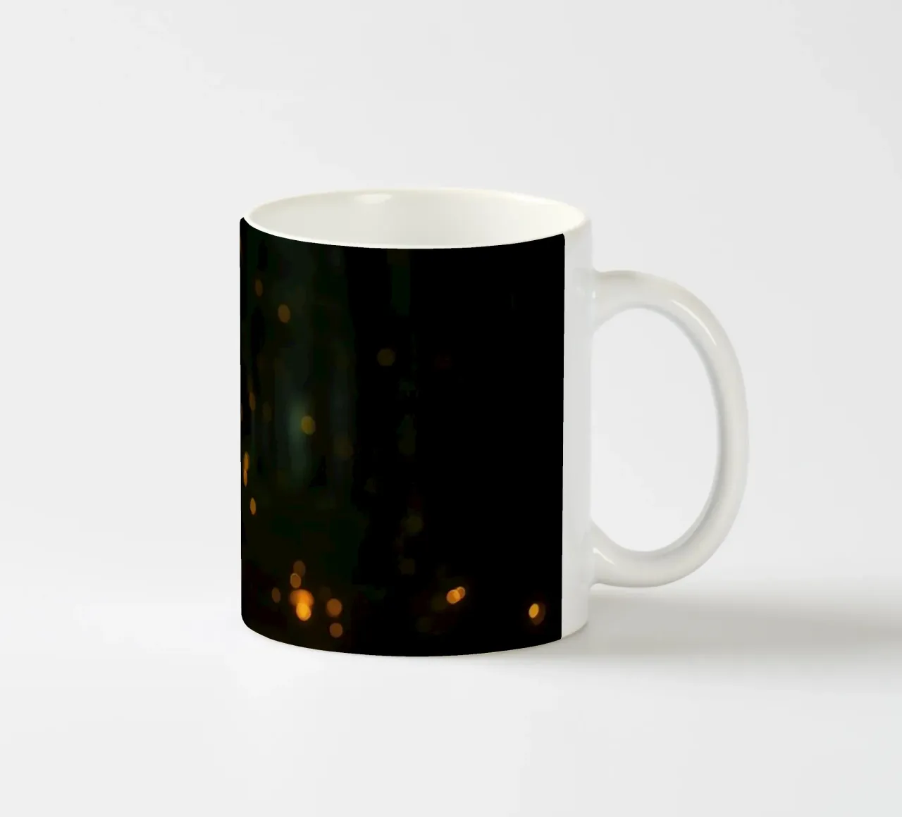 Foresta magica con luci e funghi incandescenti tazza in ceramica da DesignDoodle