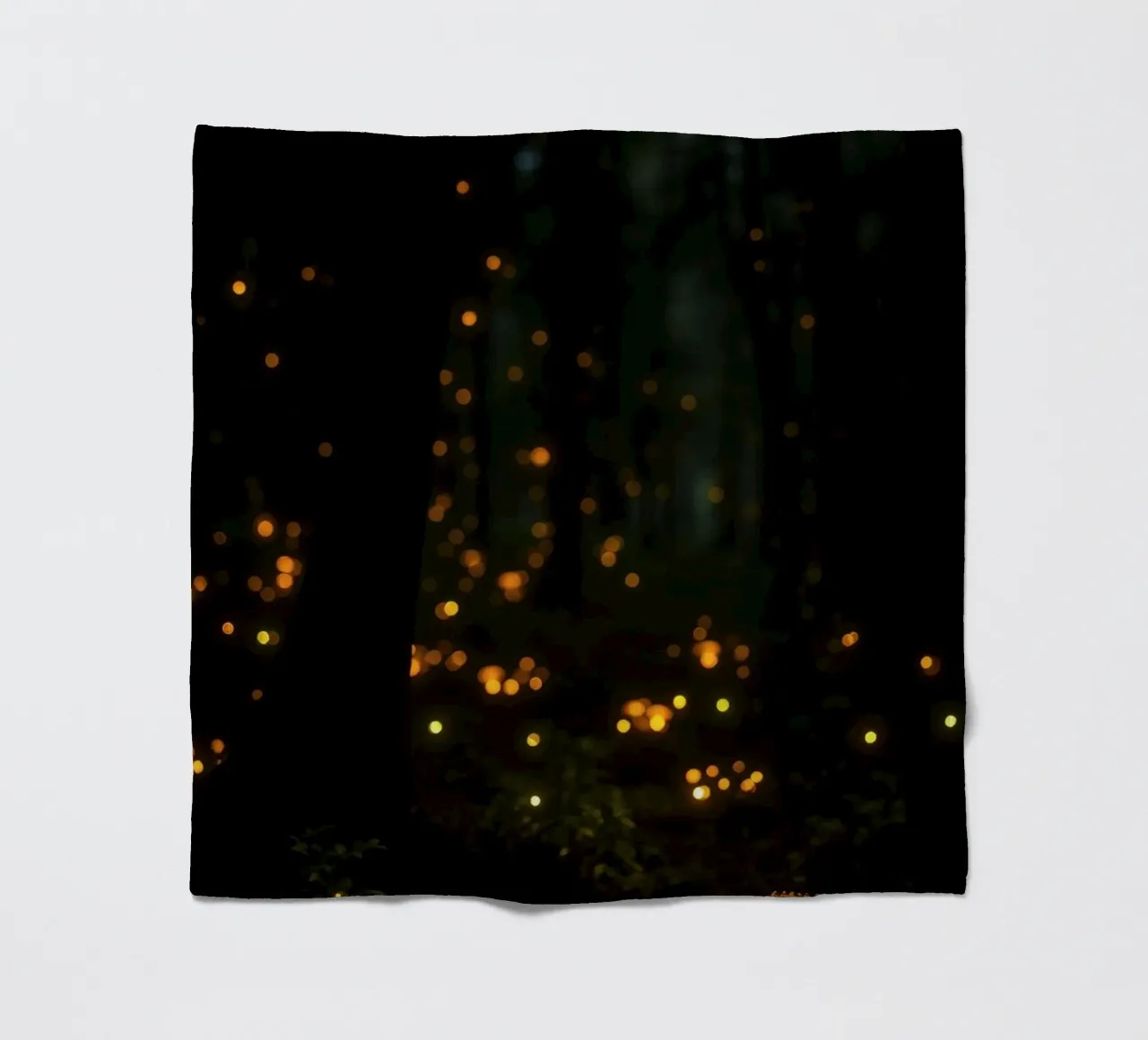 Foresta magica con luci e funghi incandescenti coperta in pile da DesignDoodle