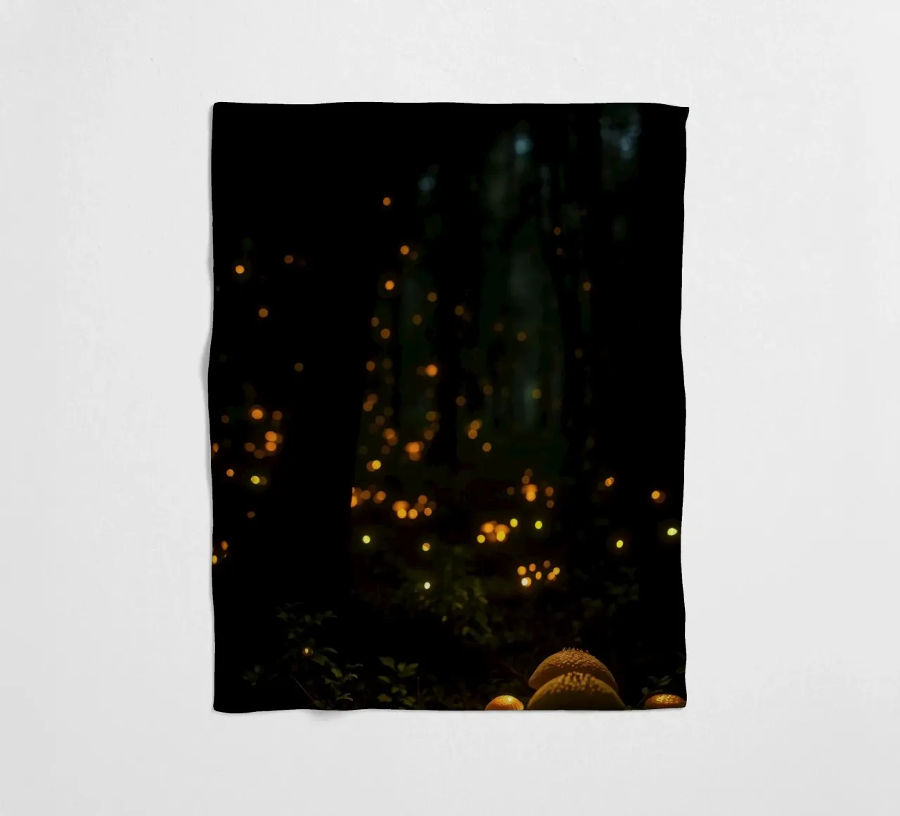 Foresta magica con luci e funghi incandescenti coperta in pile da DesignDoodle