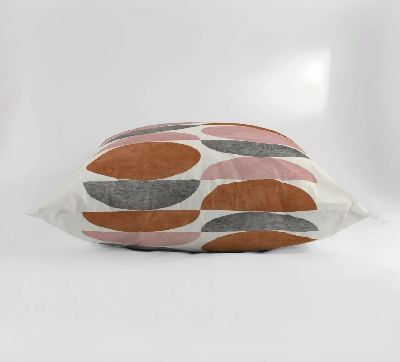 Retro Scandinavian Pattern - Pink Brown cuscino da MoonlightPrint