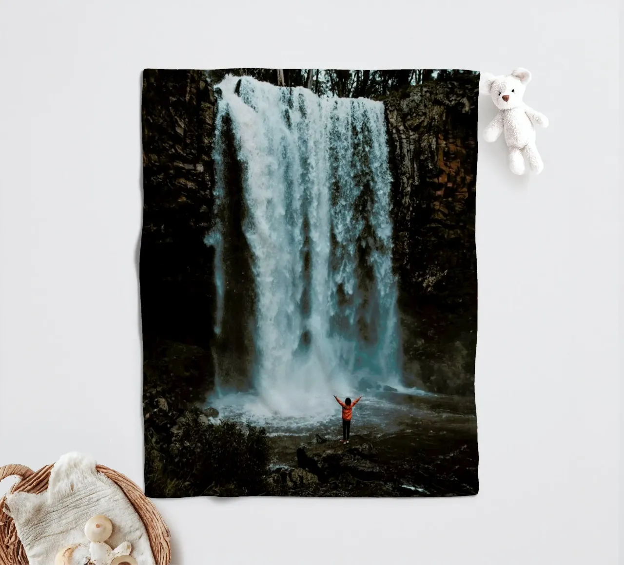 Full Force by @connorjvaughan fleece blanket by EyeEm Mobile GmbH