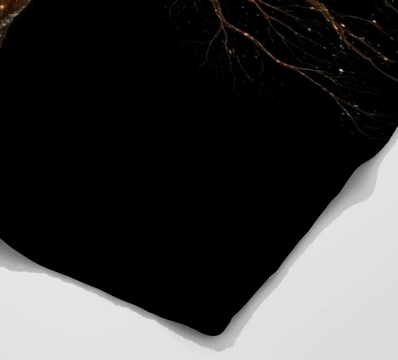 Einzigartiges abstraktes Baumdesign, beleuchtet von funkelnden Lichtern Fleecedecke von DesignDoodle