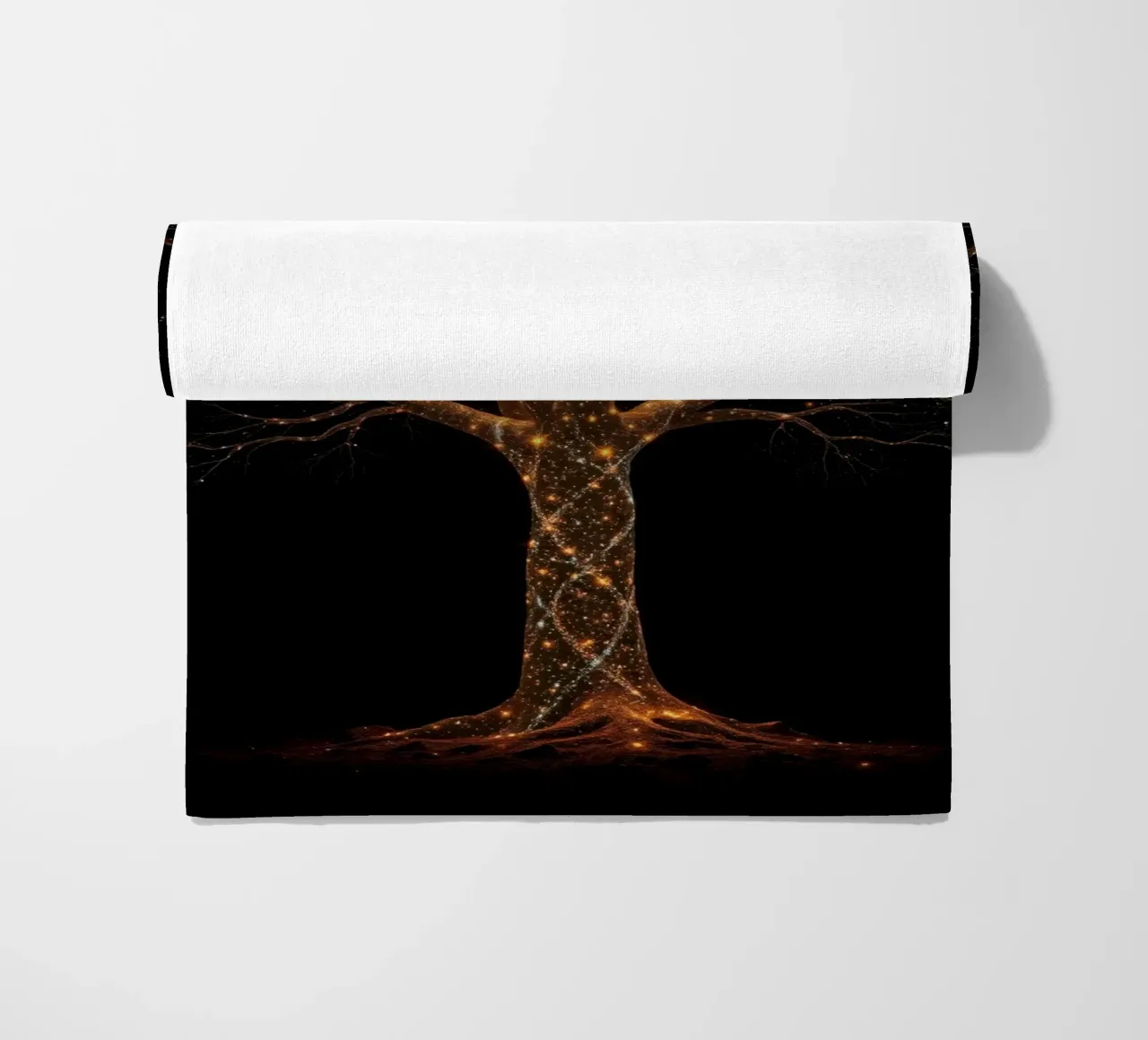 Einzigartiges abstraktes Baumdesign, beleuchtet von funkelnden Lichtern Strandtuch von DesignDoodle