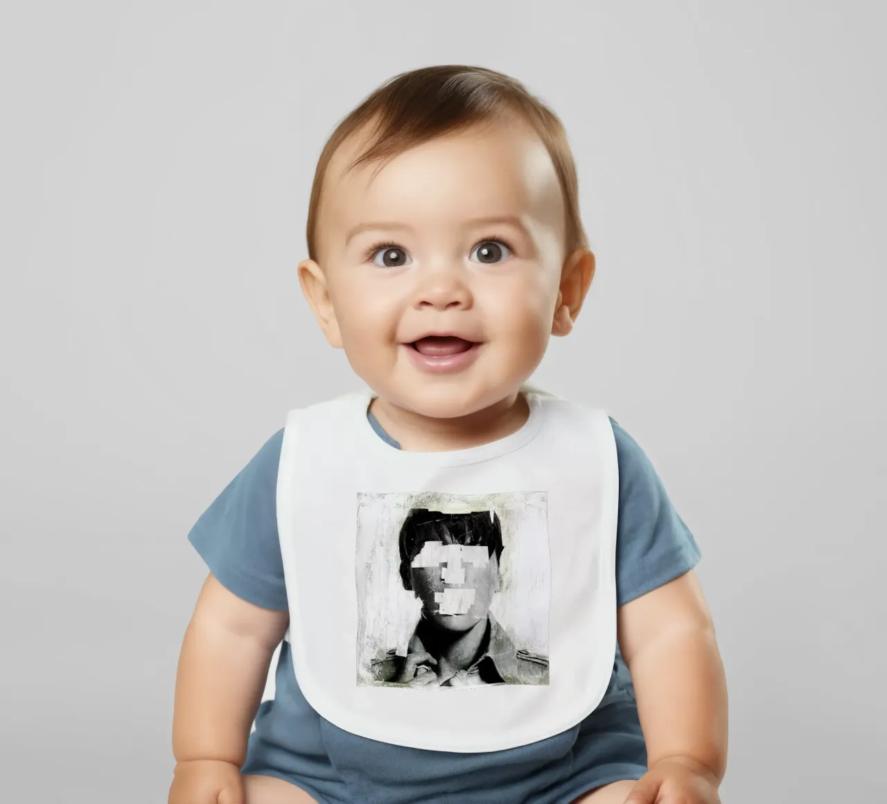 Faceless 02 bavaglino da Famous When Dead