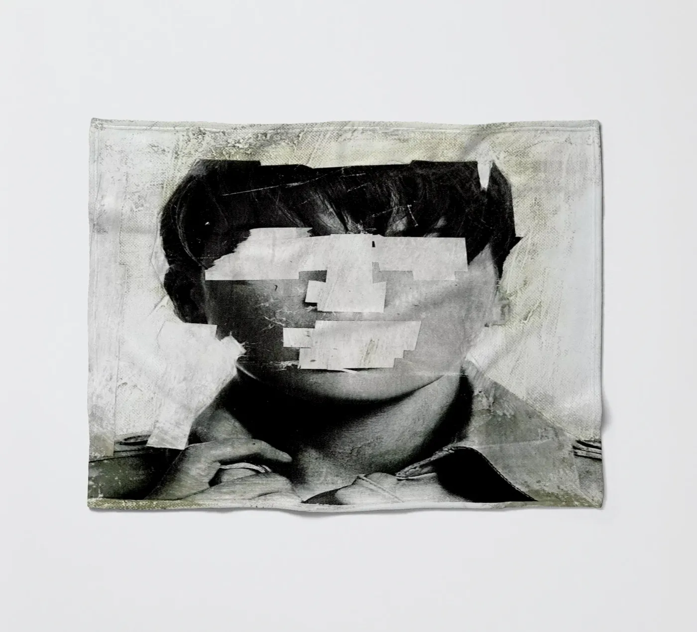 Faceless 02 Fleecedecke von Famous When Dead