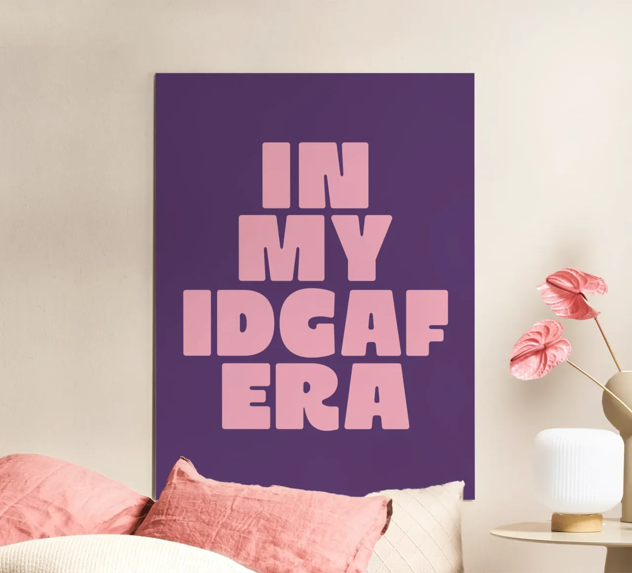 In My IDGAF Era Stampa tipografica sarcastica e sassosa in rosa poster da THE MOTIVATED TYPE