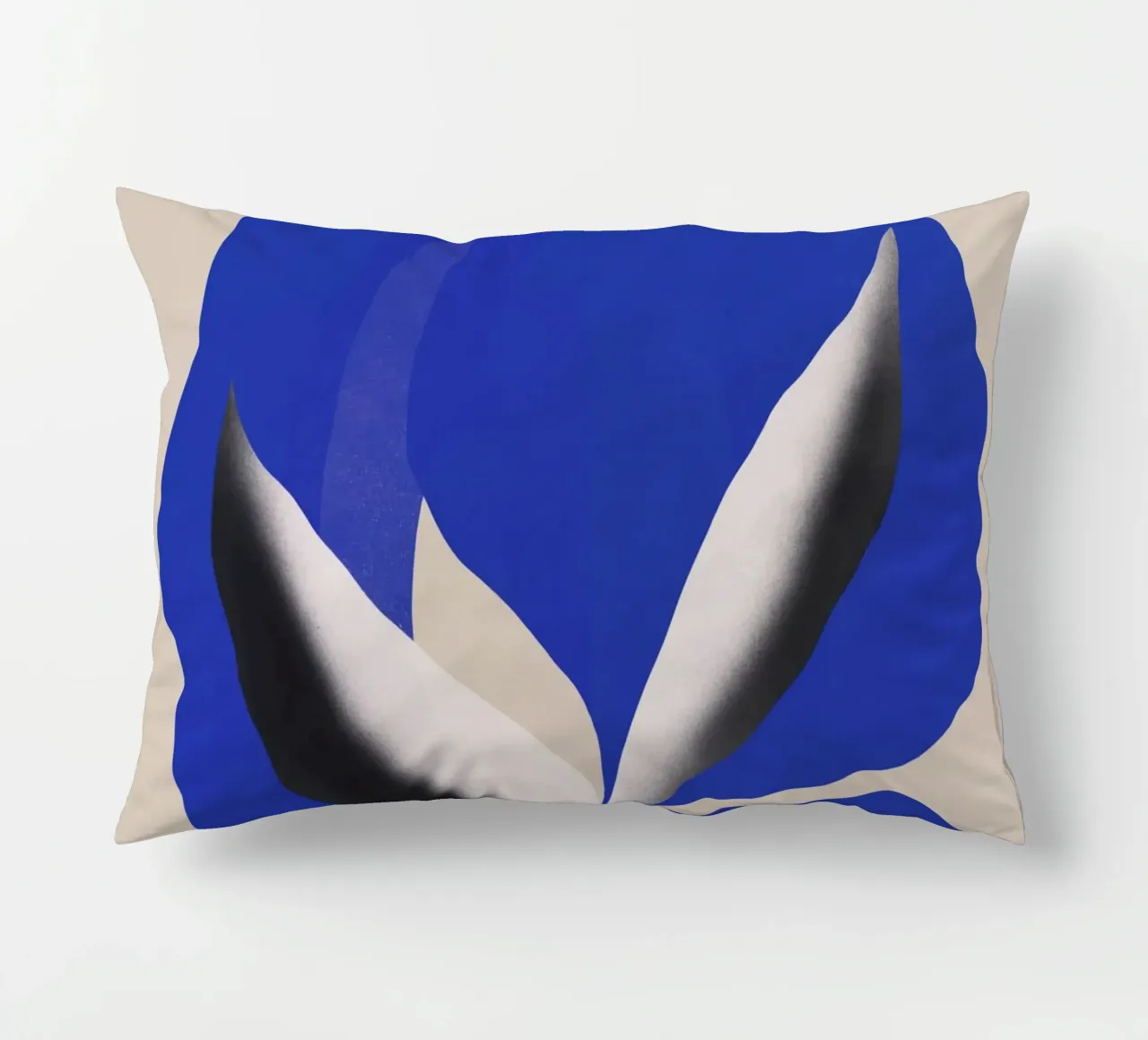 Astrazione liquida blu cobalto 02 cuscino da Little Dean