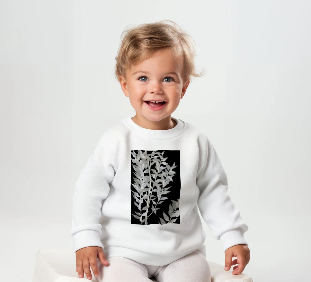 Minimal Black & White Branch felpa neonato da Studio Nahili