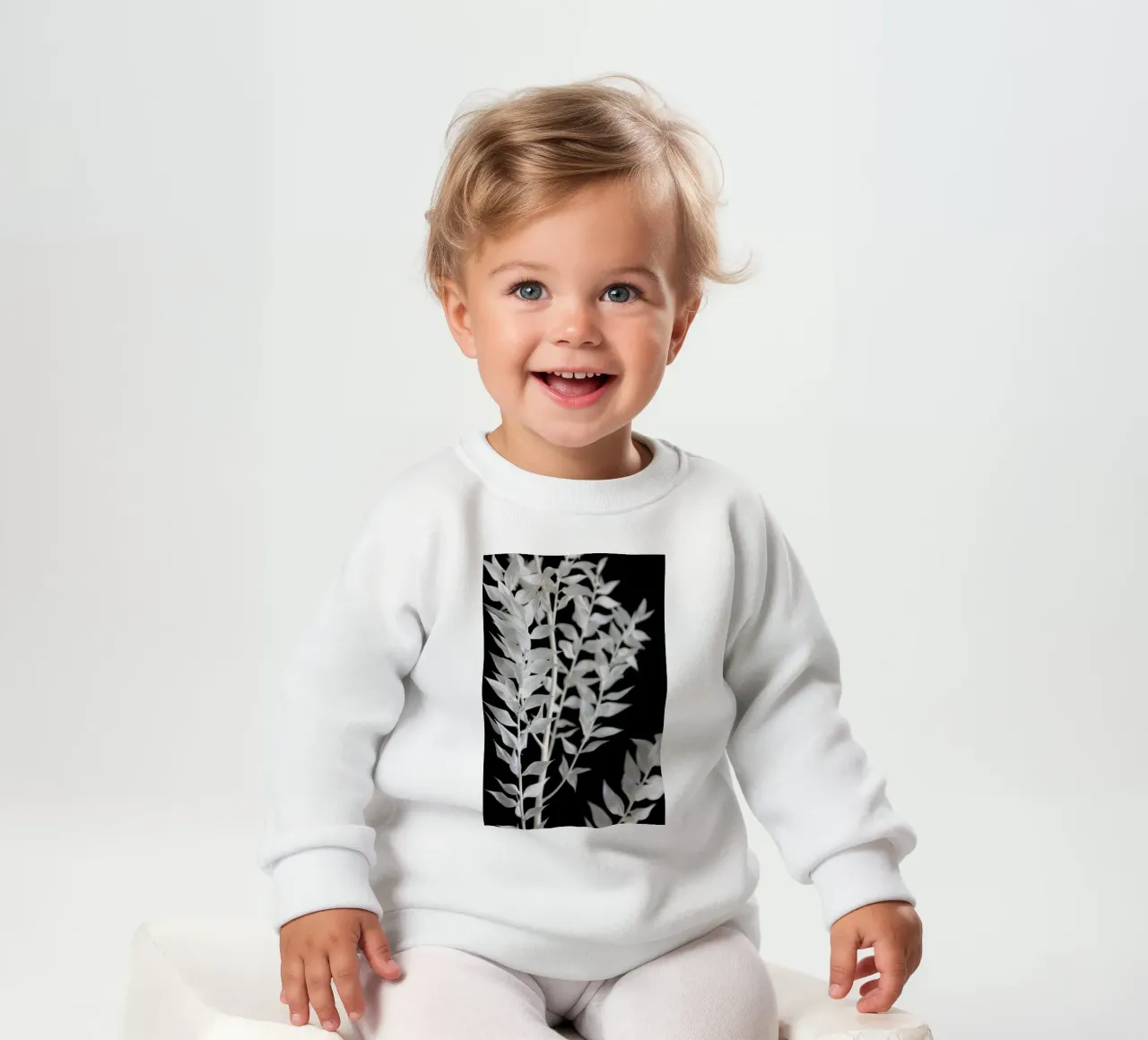 Minimal Black & White Branch felpa neonato da Studio Nahili