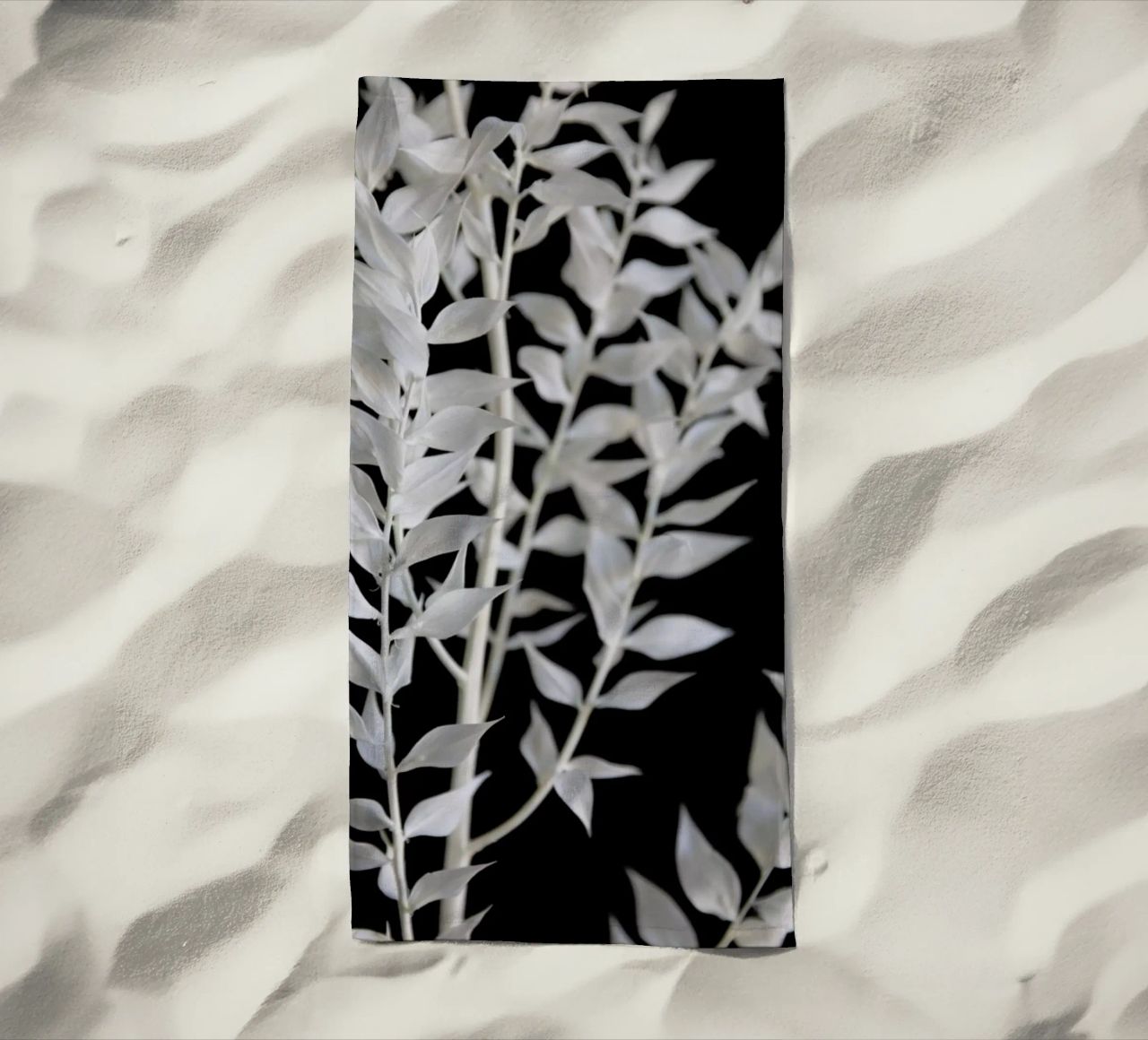 Minimal Black & White Branch telo mare da Studio Nahili