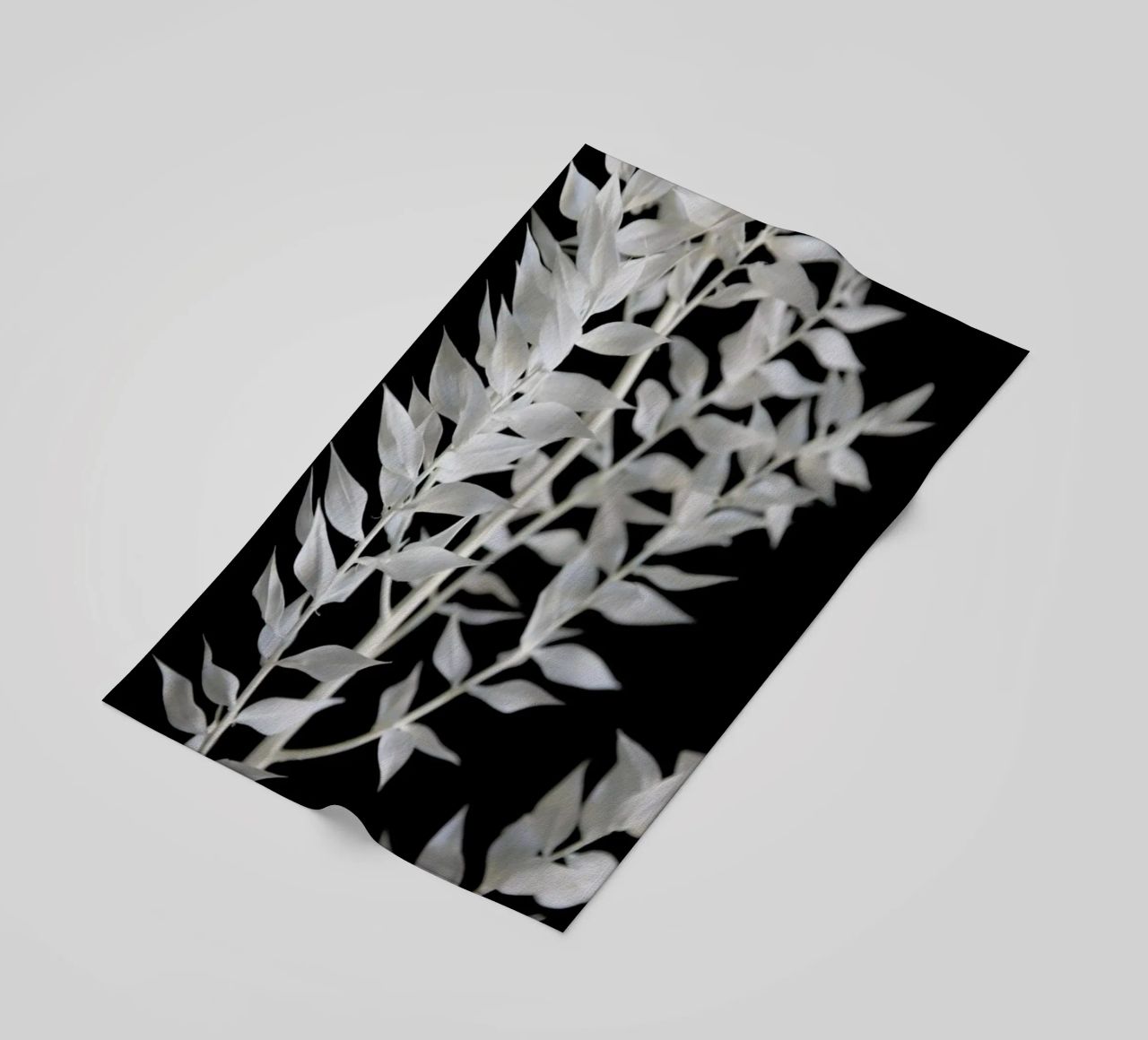 Minimal Black & White Branch telo mare da Studio Nahili