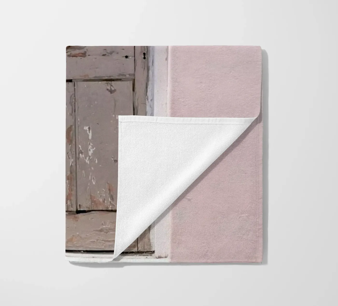 Abode Strandtuch von Shot By Clint