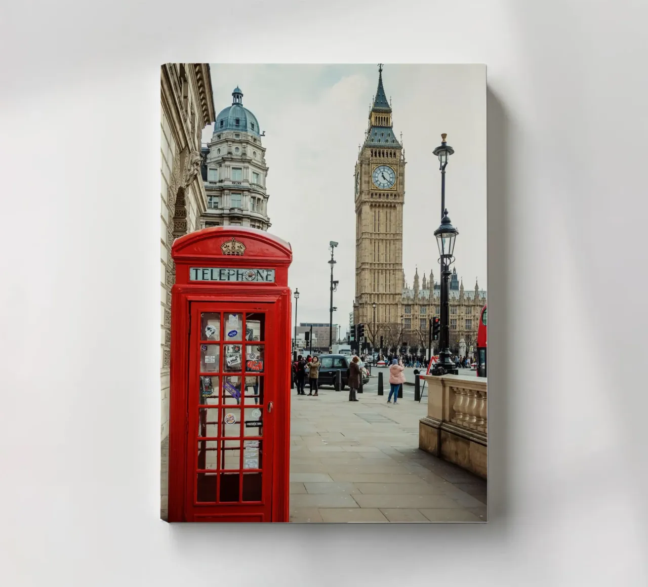 red telephon box and big ban notebook by phillipp veisenberg